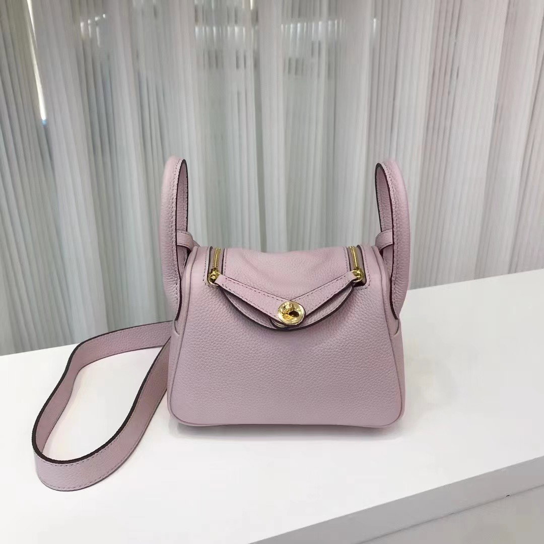 L19 Sling / Crossbody Togo Leather Bag _9