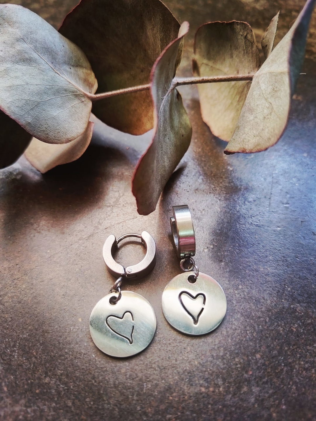Huggie with Etched Heart