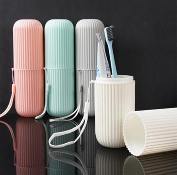 Portable travel toothbrush holder_0