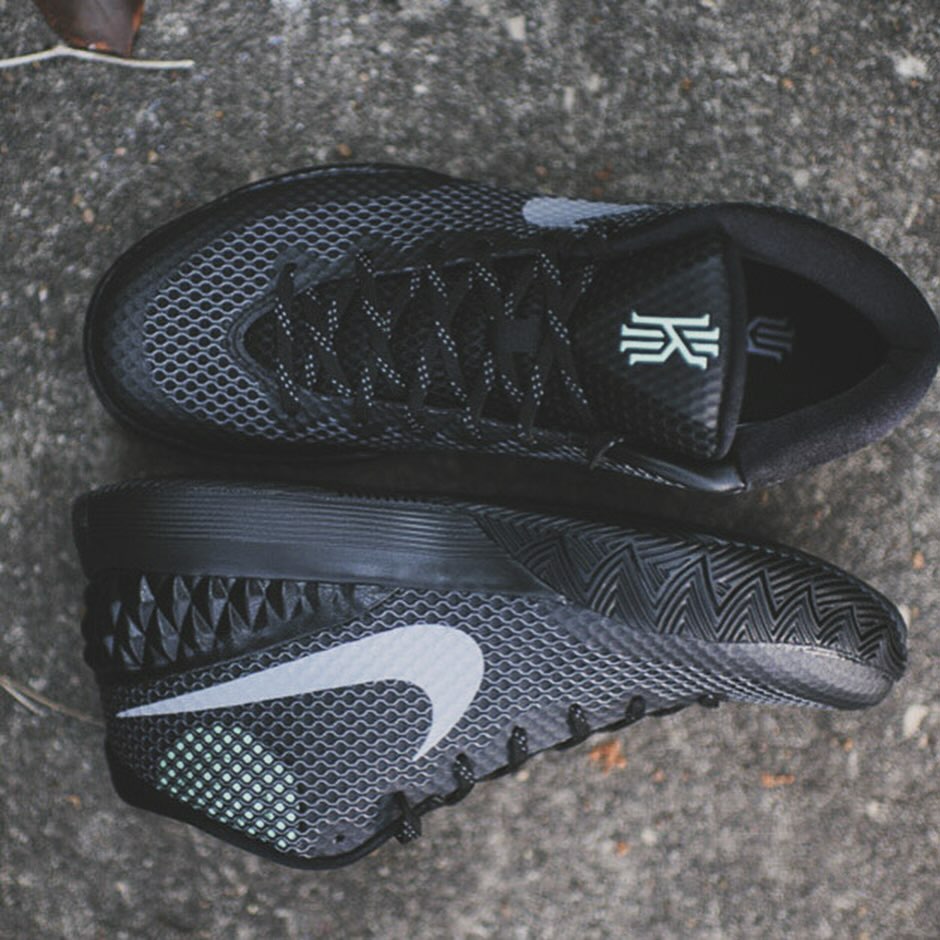 Nike Kyrie 1 "Green Glow"_0