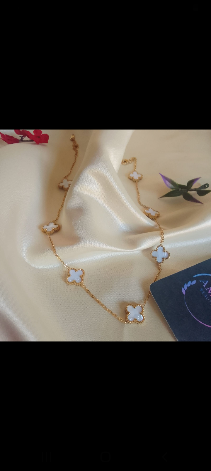Four leaf clover necklace 
