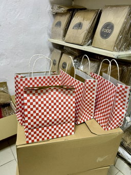 “RED & WHITE CHECKERED ”  DELIVERY TAKEOUT BAGS - 2 SIZES/RETAIL