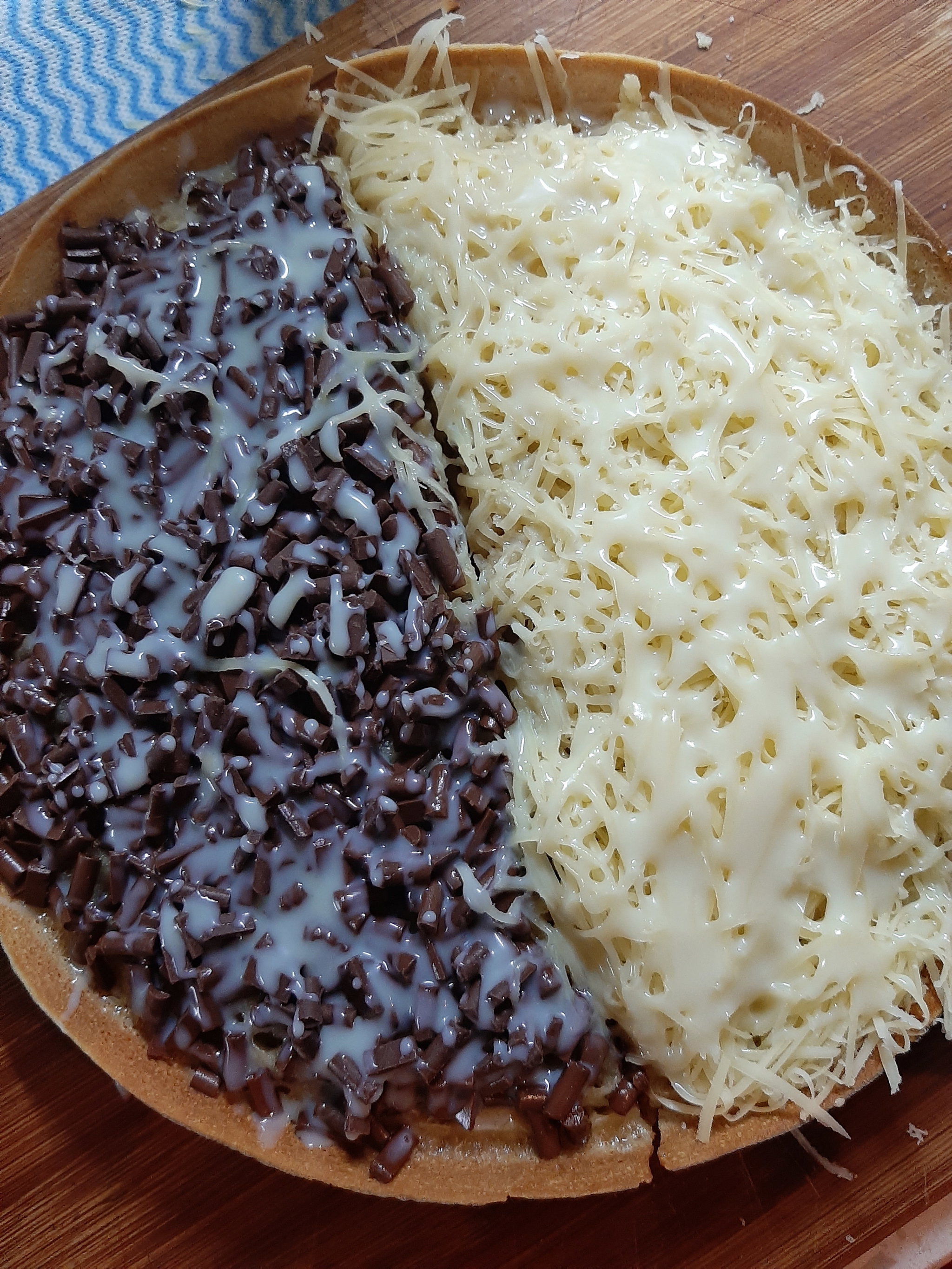 Sweet Martabak  - Cheese and Chocolate_0