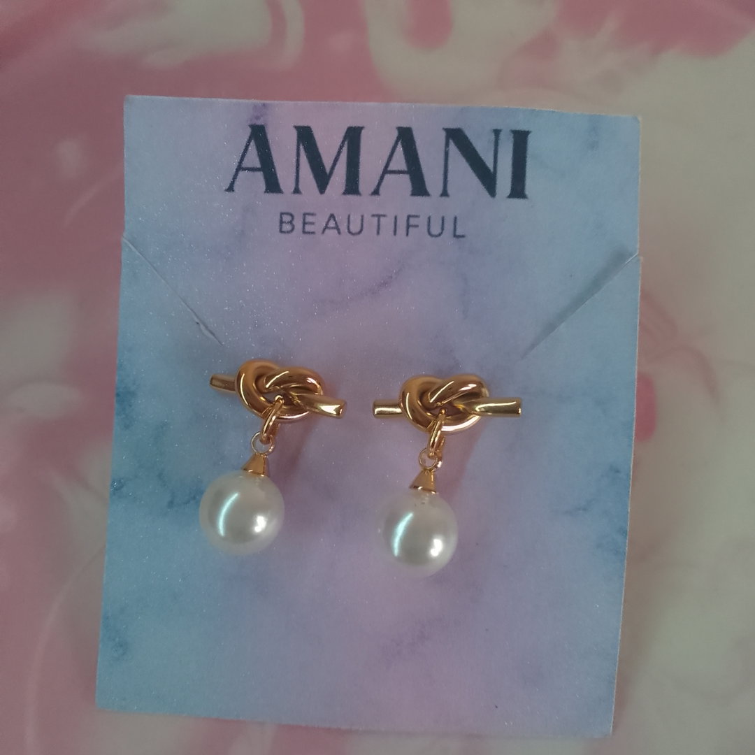 Elegant knot  earring 