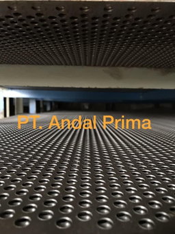 Plat Lubang Besi Hitam SPHC tbl 1.5mm (1.3mm) 4x8 ft (1.20 x 2.40m)