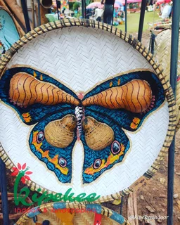 Kipekee Mixed media Artwork