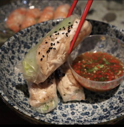 Chicken Vietnamese rolls