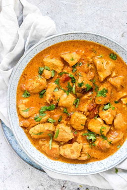 Curry Chicken Cubes - مكعبات دجاج بالكاري