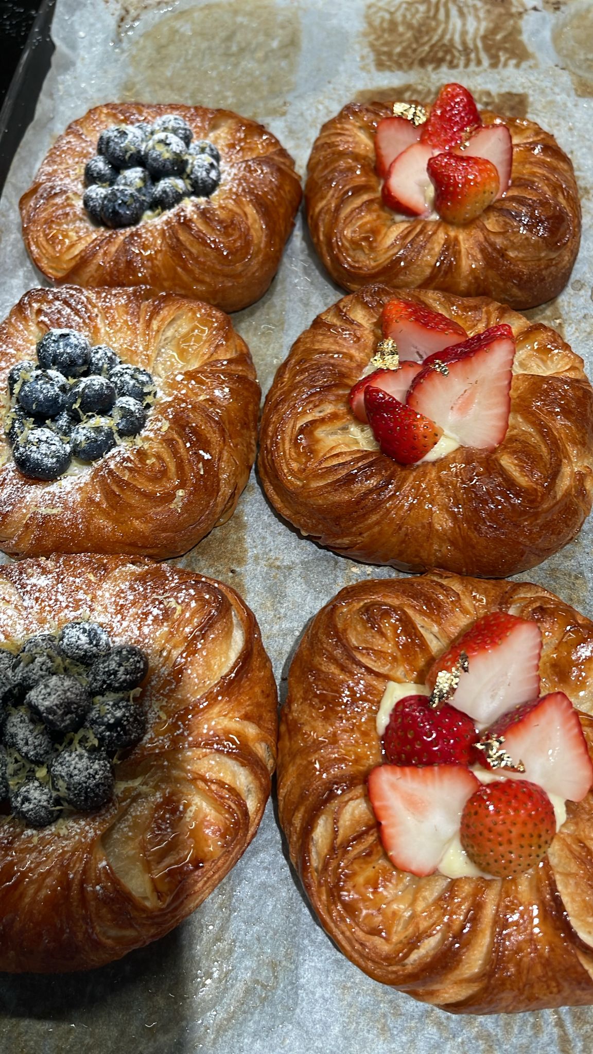 Wkend Special : Strawberry / Blueberry Vanilla Custard Danish