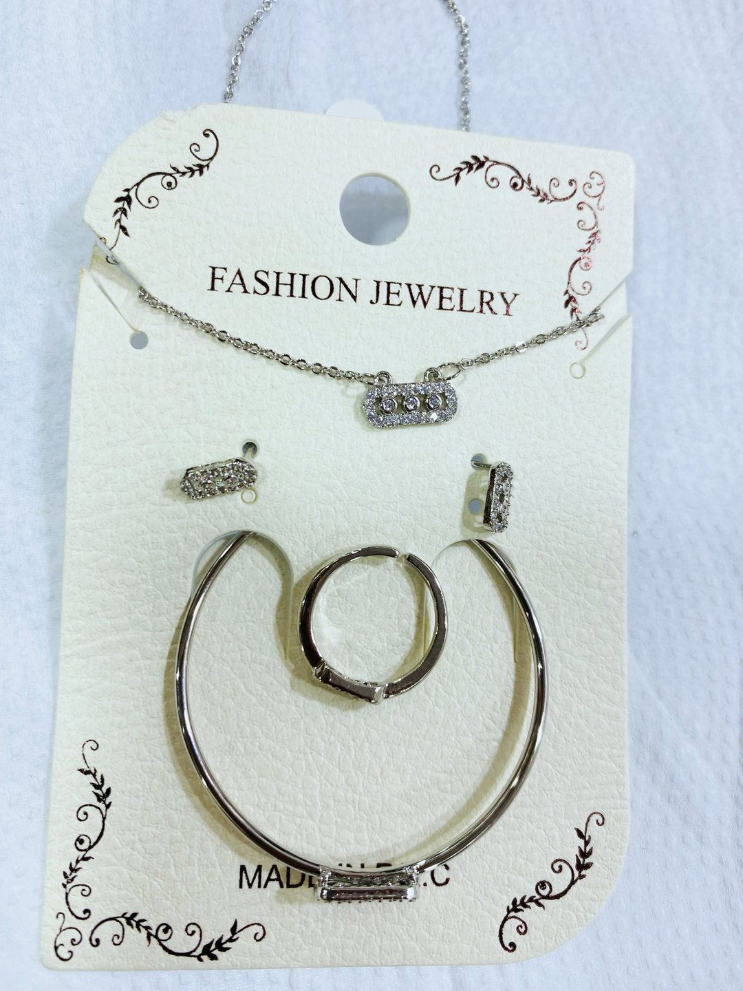 ENSEMBLE ENFANT PLAQUE OR 18K