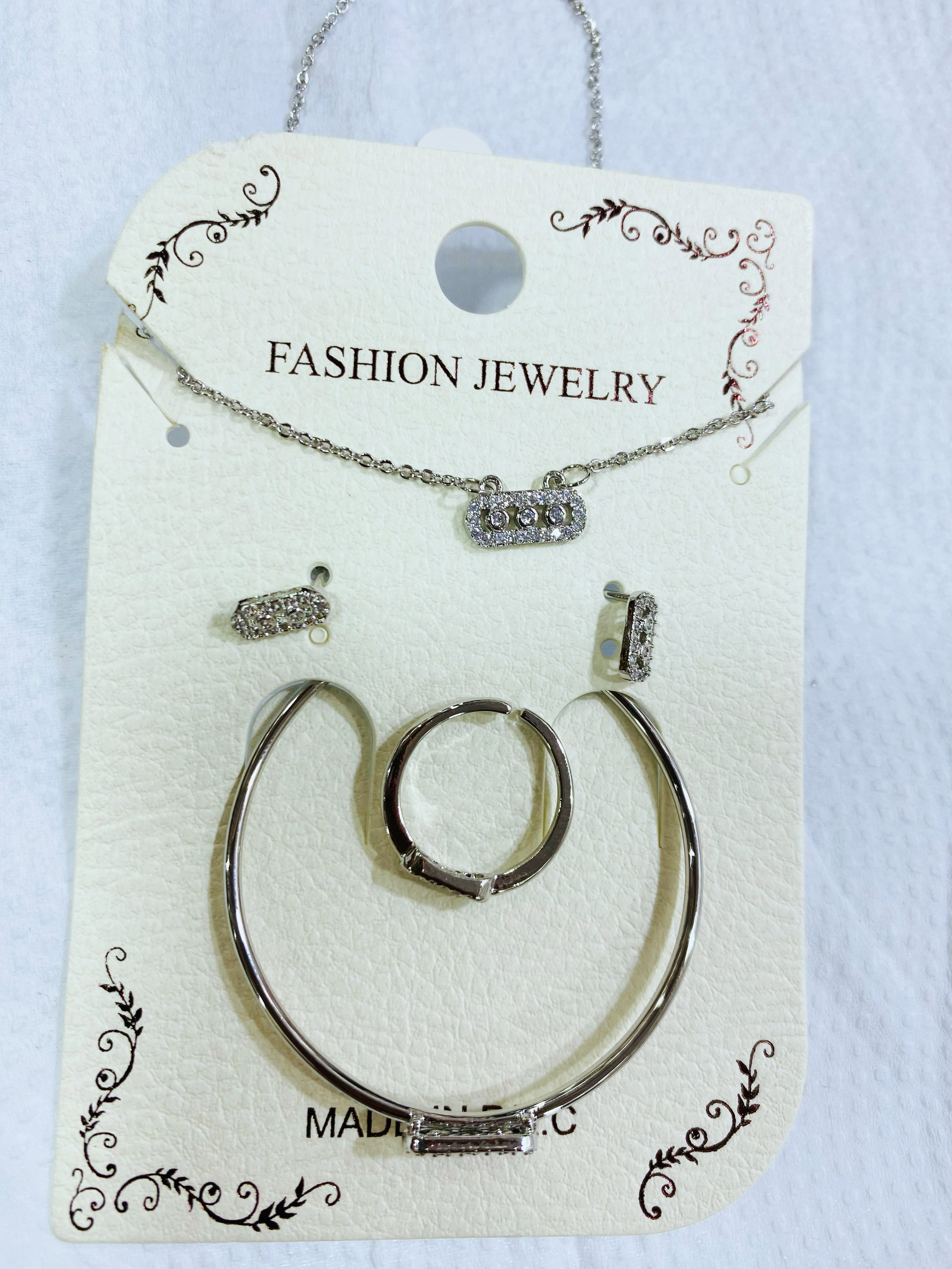 ENSEMBLE ENFANT PLAQUE OR 18K