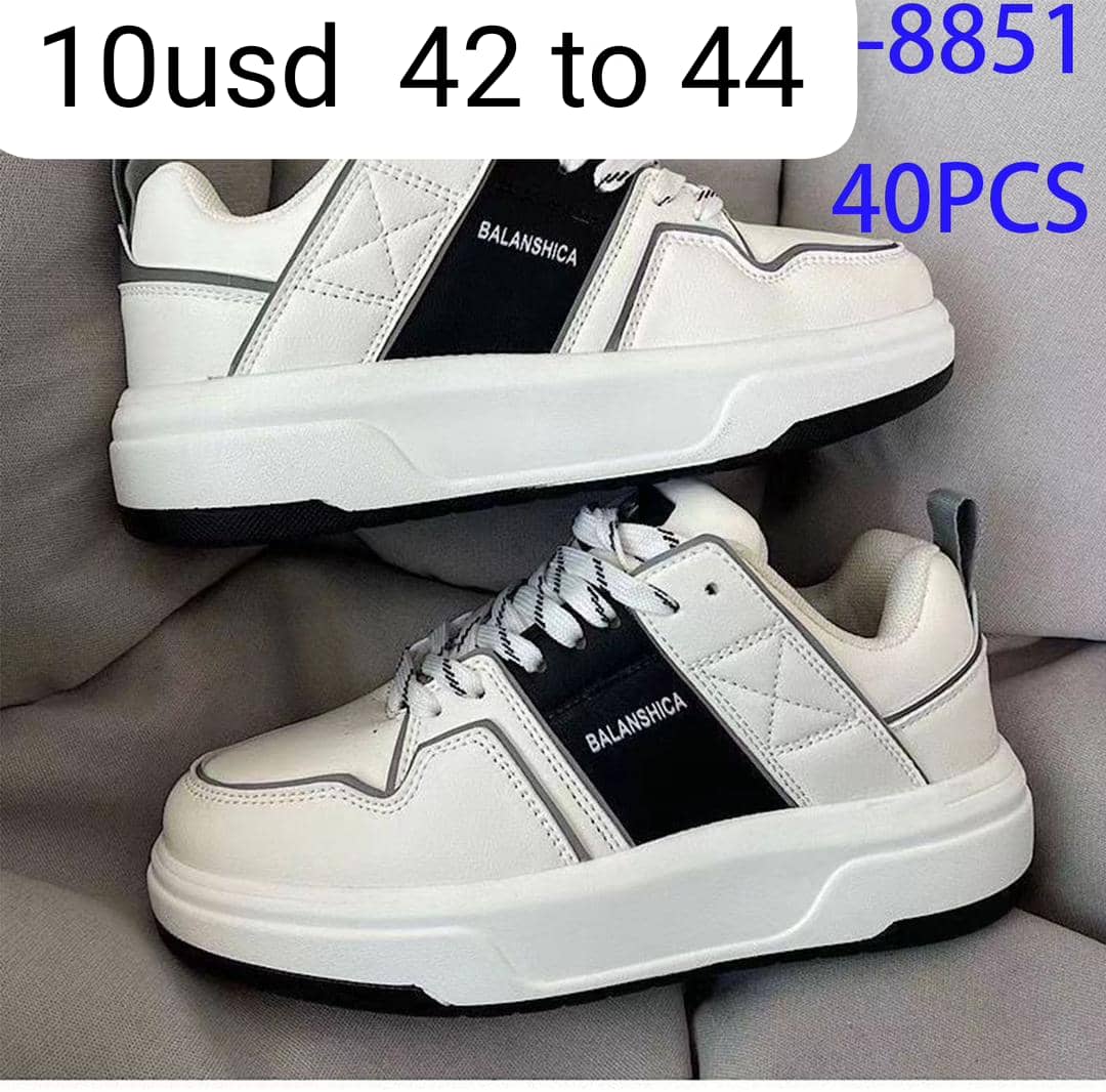 Balanshicha sneakers