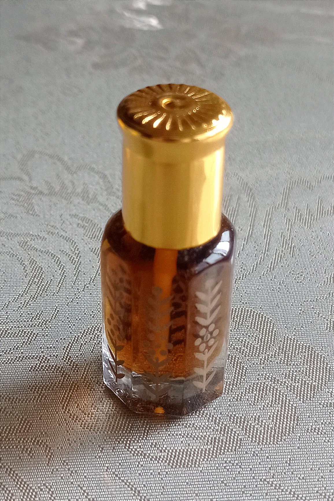 Oud Omani Perfume (Attar) 6 ml bottle