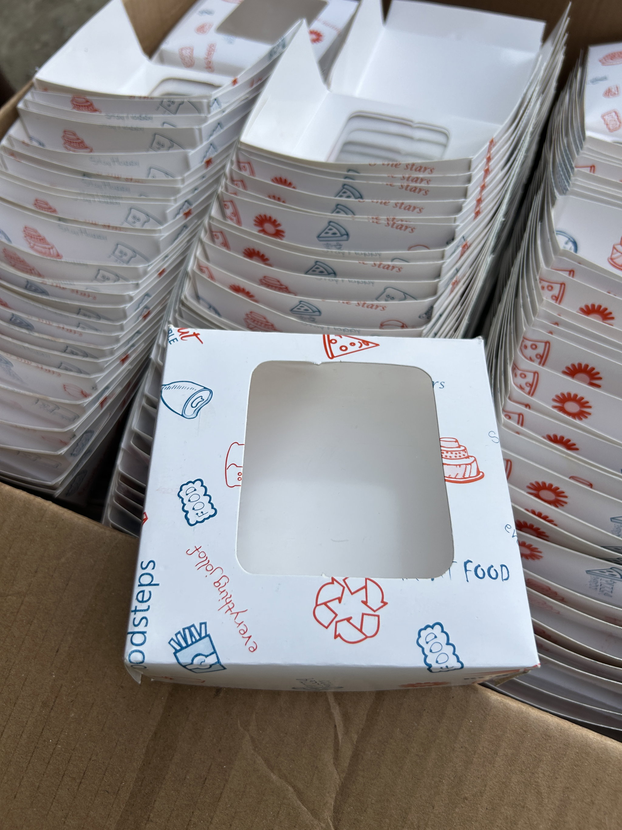 ER “FOODSTEPS” TAKEOUT BOXES - 5” x 5” x 2”_2