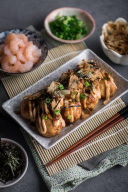 Takoyaki by Oishi Boru (Personal Box)