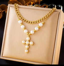 Classic Pearl Necklace