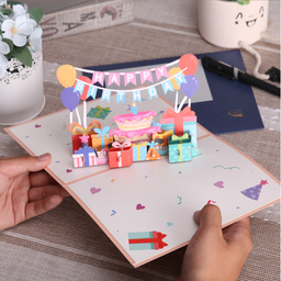 Caja de regalos con globos
