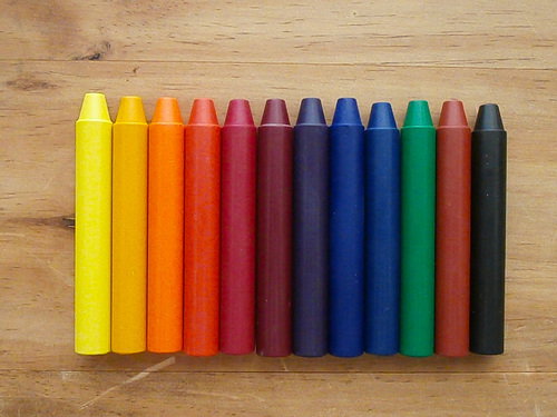 12 Classic Stick Crayons_1