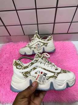 High Quality Outing Shoes