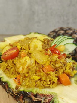Pineapple fried rice