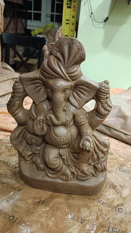 9” RT Plain Balaganesha on Diwan with Pagadi HYD 