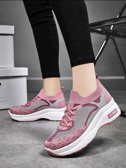 Ladies sneakers
