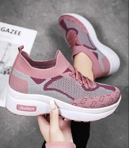 Ladies sneakers