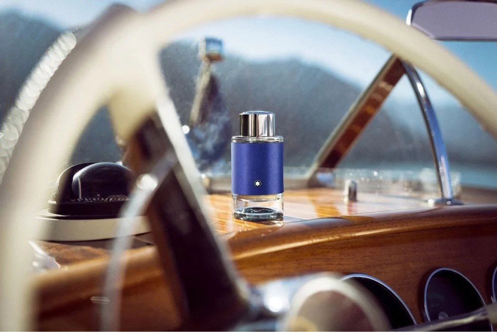 MONTBLANC Explorer Ultra Blue_0