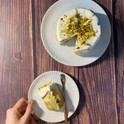 Pistachio Burnt Cheesecake 开心果焦香巴斯克