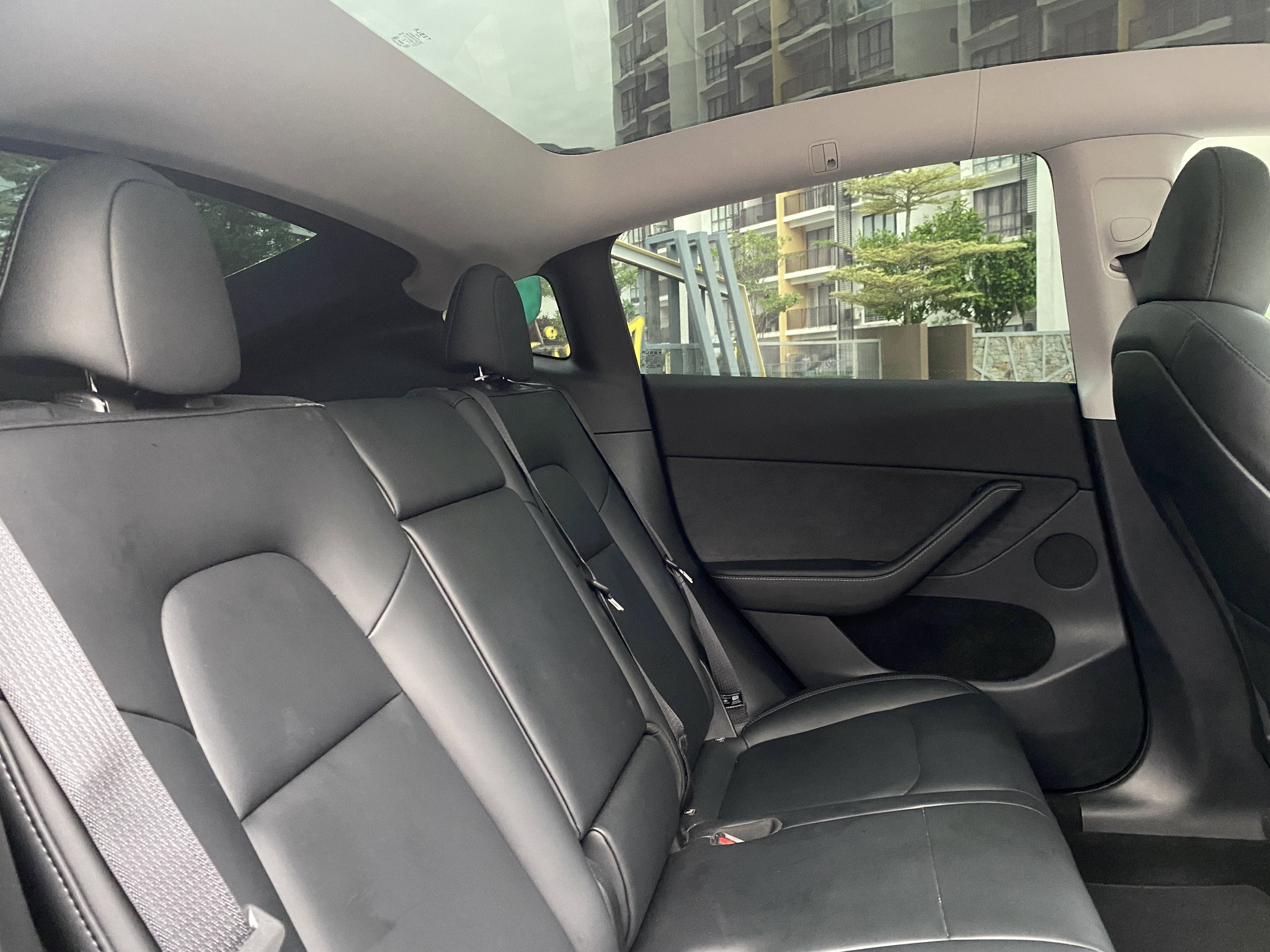 TESLA MODEL Y PERFORMANCE_5