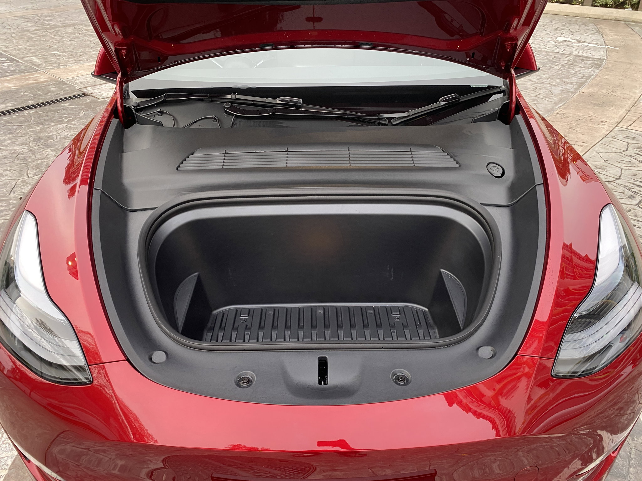 TESLA MODEL Y PERFORMANCE_9