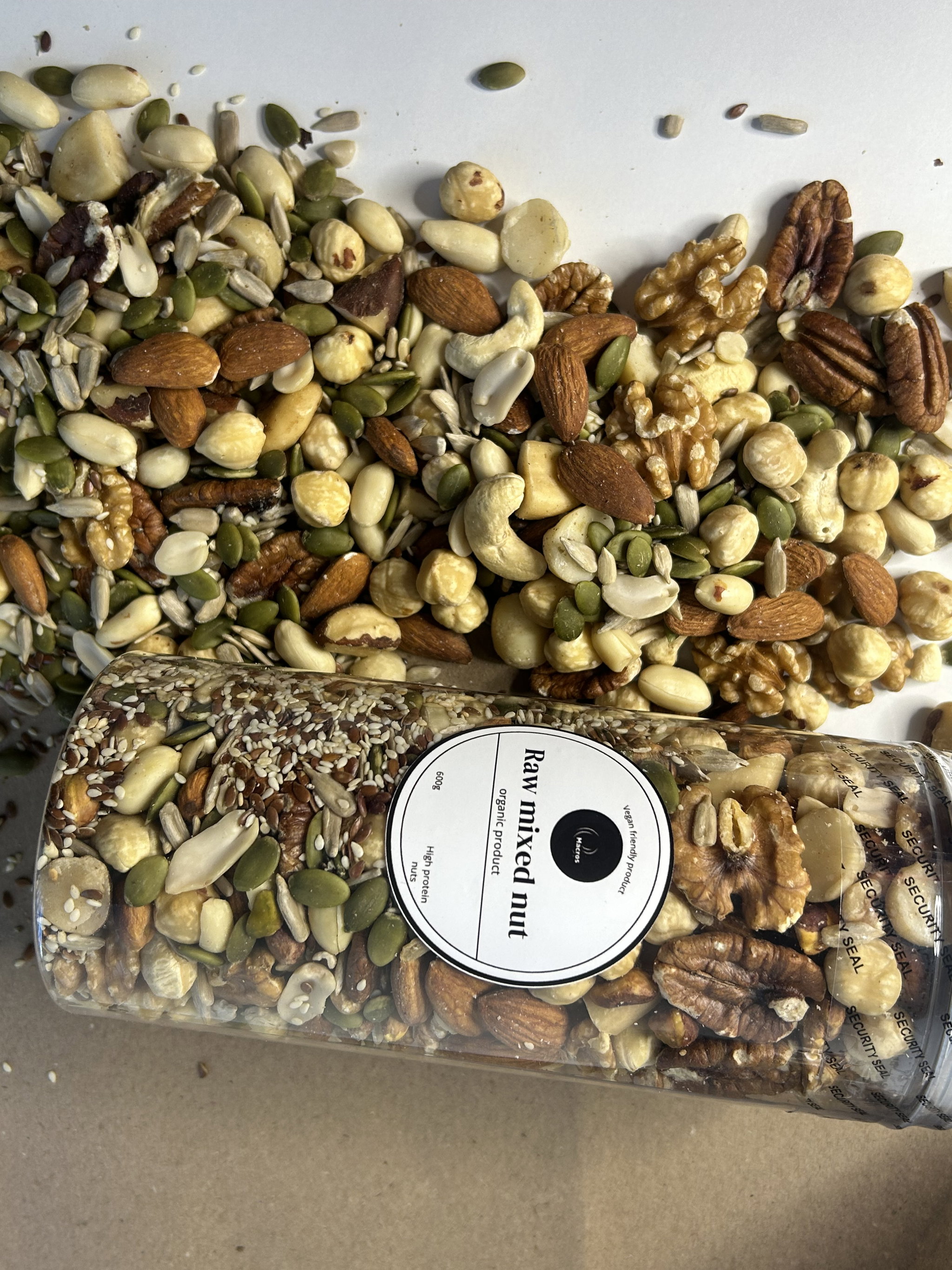 Salted Mixed Nuts (650g)_1
