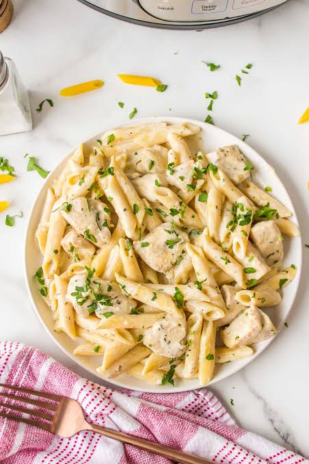 Chicken Alfredo Penne Pasta - مكرونة بيننا ألفريدو_0