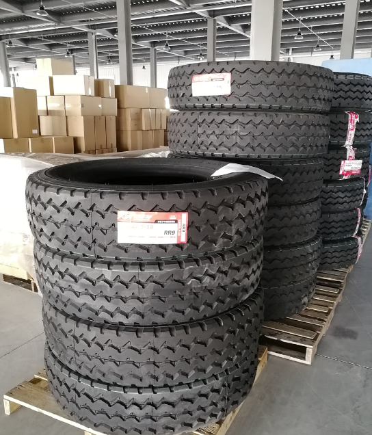 HOWO Dump Truck 13R22.5 Tire