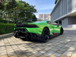 LAMBOGHINI HURACAN
