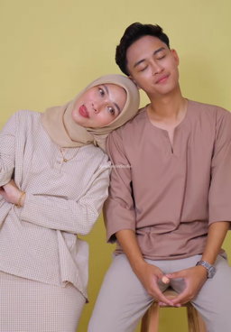 SOFT YELLOW