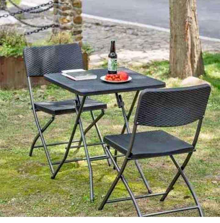 Table and Chairs Set