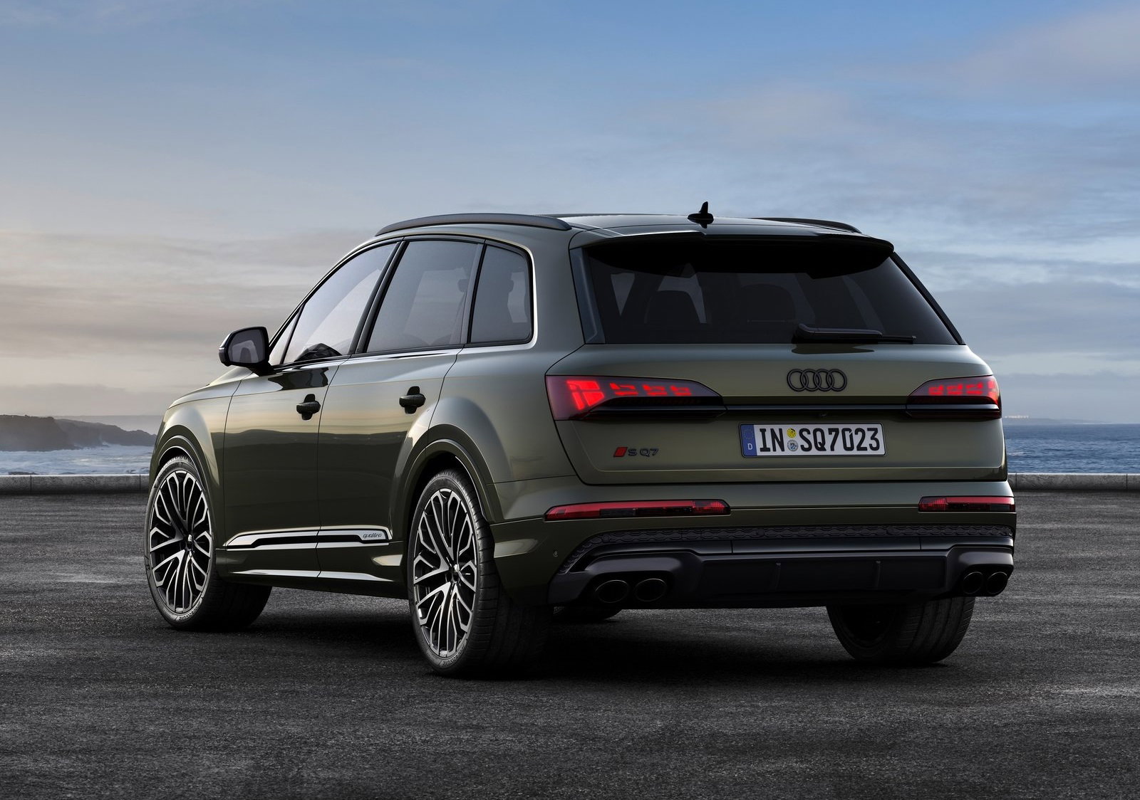 Audi Q7_1