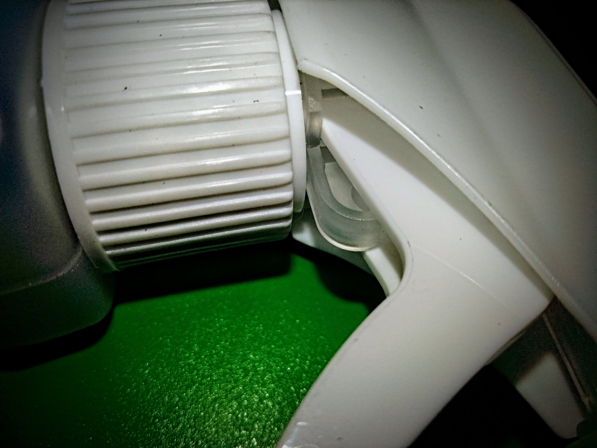 Spray bottle_5