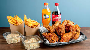 Family Combo ( 6 Pieces Crispy Chicken + 2 Large Fries +  2 Coleslaw Salad + 1 liter Soda)