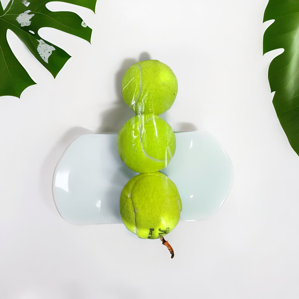Tennis balls