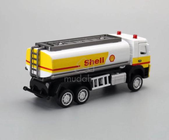 1:72 Volvo Truck Oil Container_1