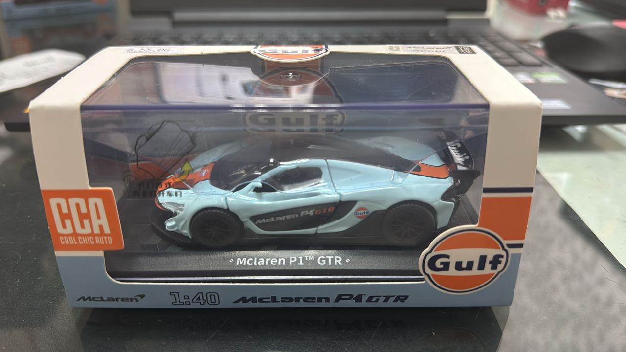 1.38 McLaren P1 GTR Gulf Edition_0