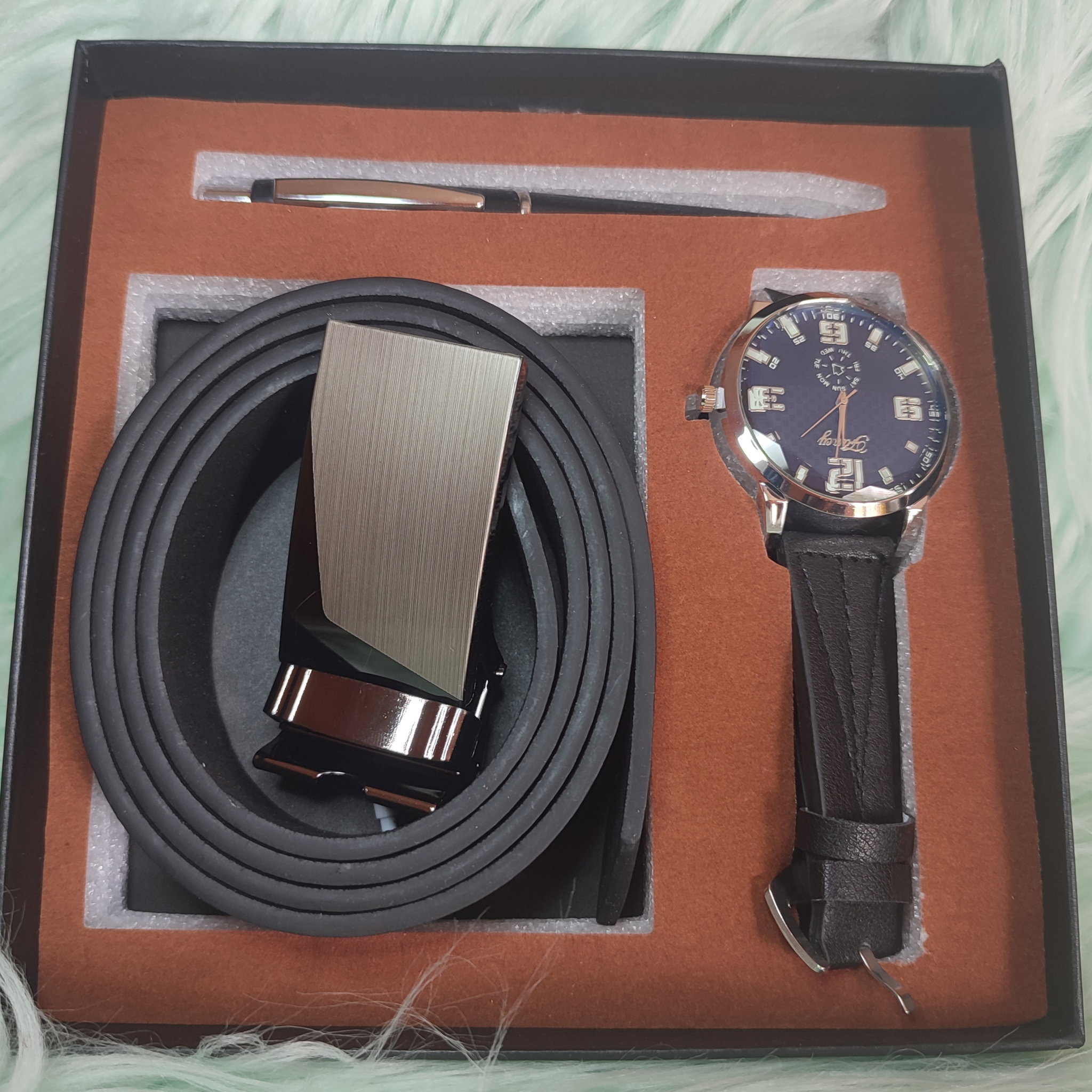 Male Gift Set (Watch,Belt,Pen)_0