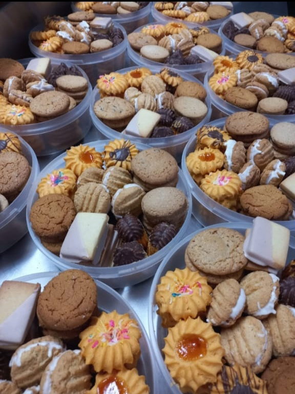 FAMILY TREAT BISCUIT TUB_0