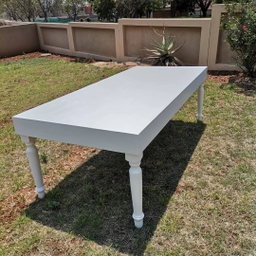 Square wooden folded tables 