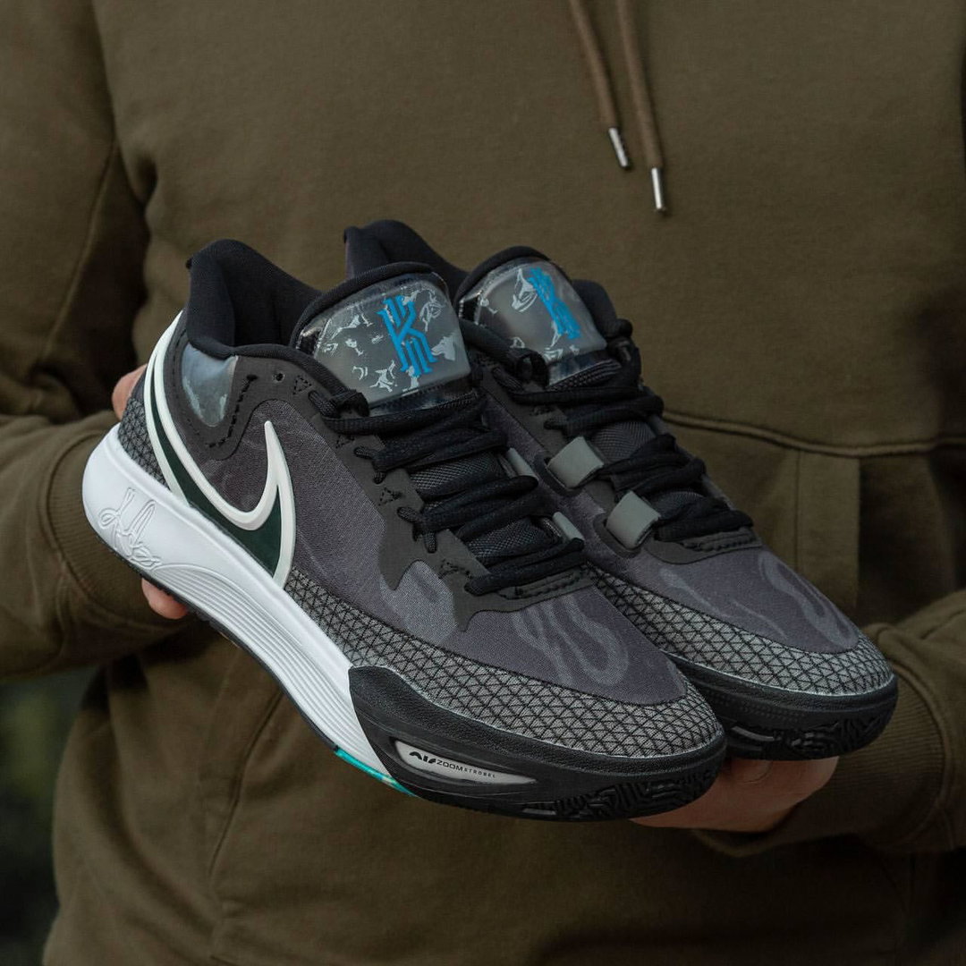 Nike Kyrie 8 "Orca"