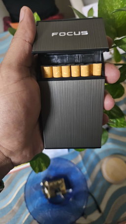 Cigarette box