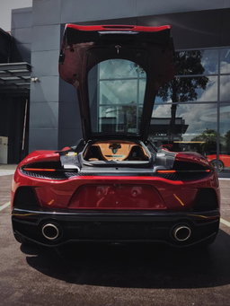 MCLAREN 570S