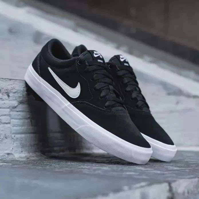 Nike SB Charge "Black/White"